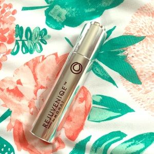Rejuveniqe by Monat